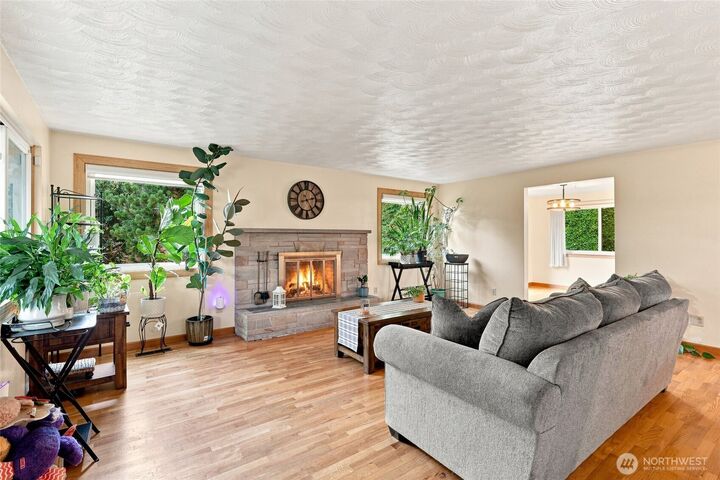 Property Photo:  4602  Caldwell Road E  WA 98372 