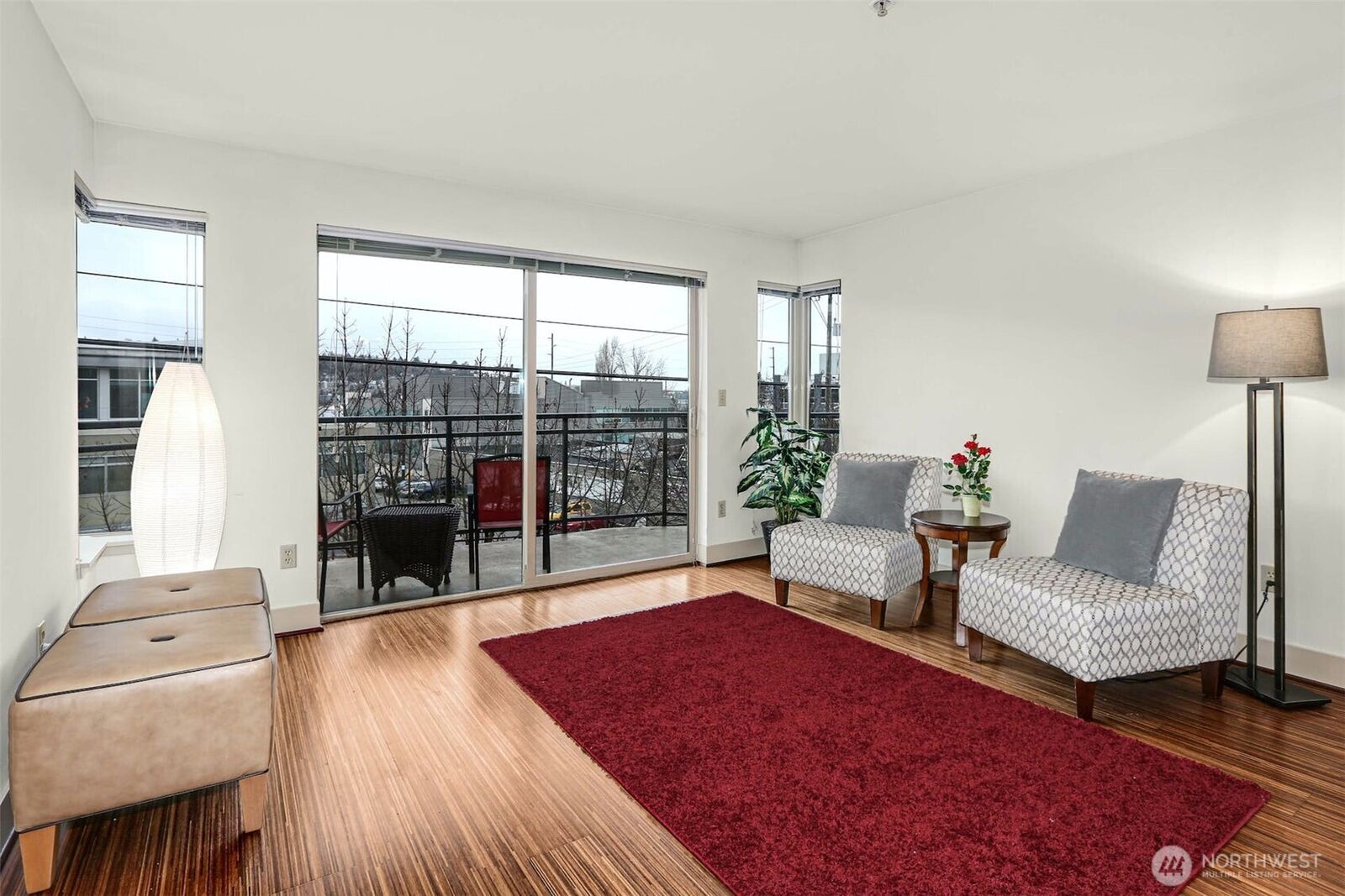 Property Photo: 1550 Eastlake Avenue E 203 WA 98102