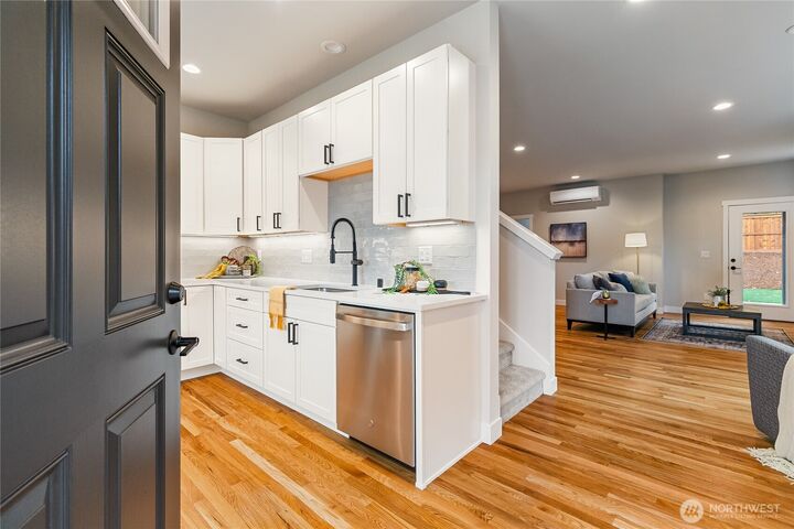 Property Photo:  4100  Yonkers Street  WA 98226 