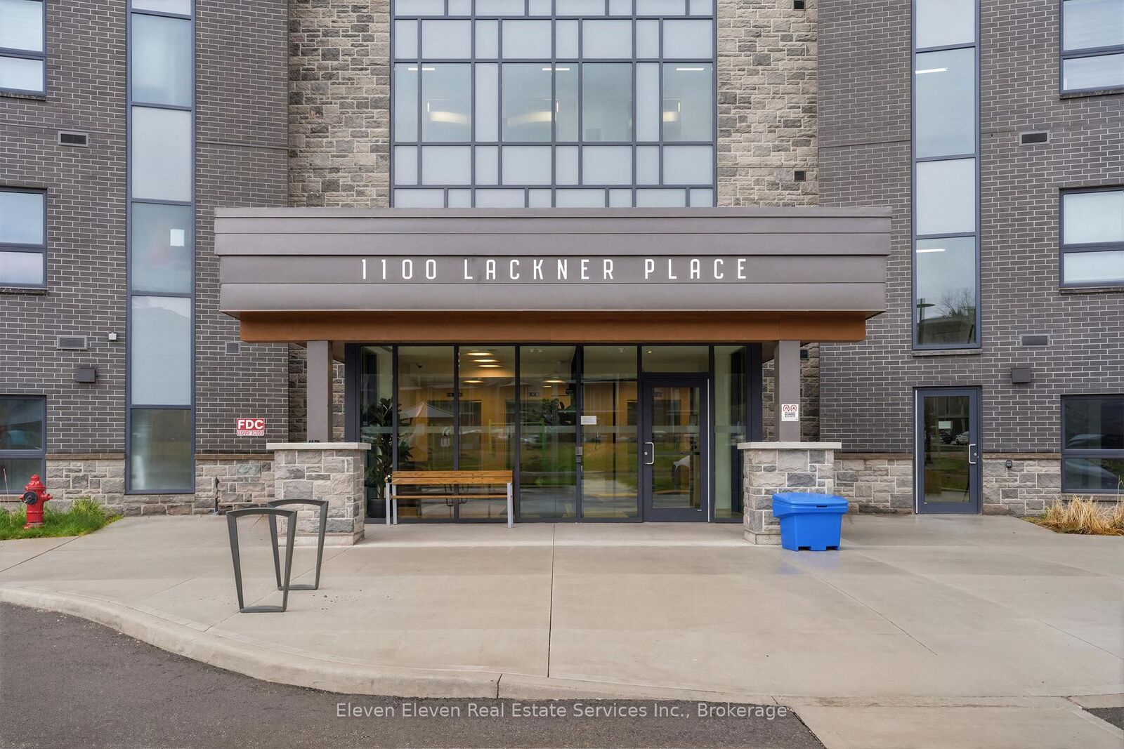 Property Photo:  1100 Lackner Place 301  ON N2A 0M1 
