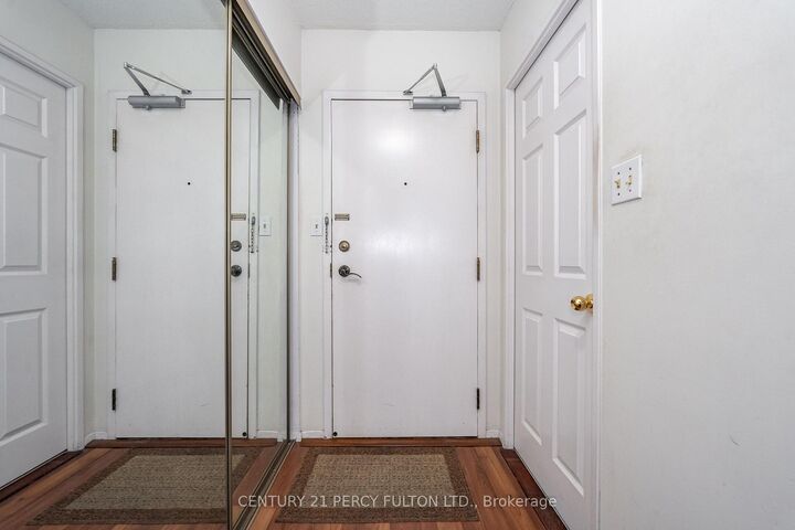 Property Photo:  30 Thunder Grove 1008  ON M1V 4A3 