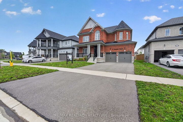 Property Photo:  91 Hennessey Crescent  ON K9V 0P4 