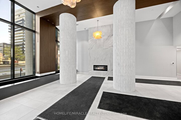 Property Photo:  38 Annie Craig Drive 607  ON M8V 0G9 