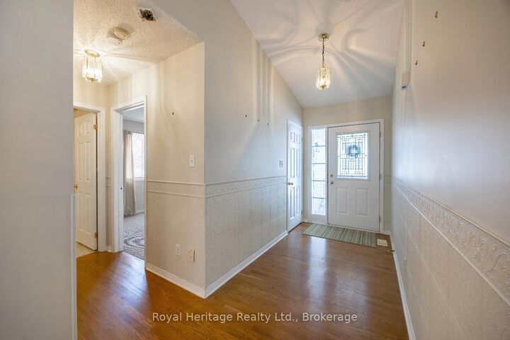 Property Photo: 118 Bluffs Road ON L1B 1A8