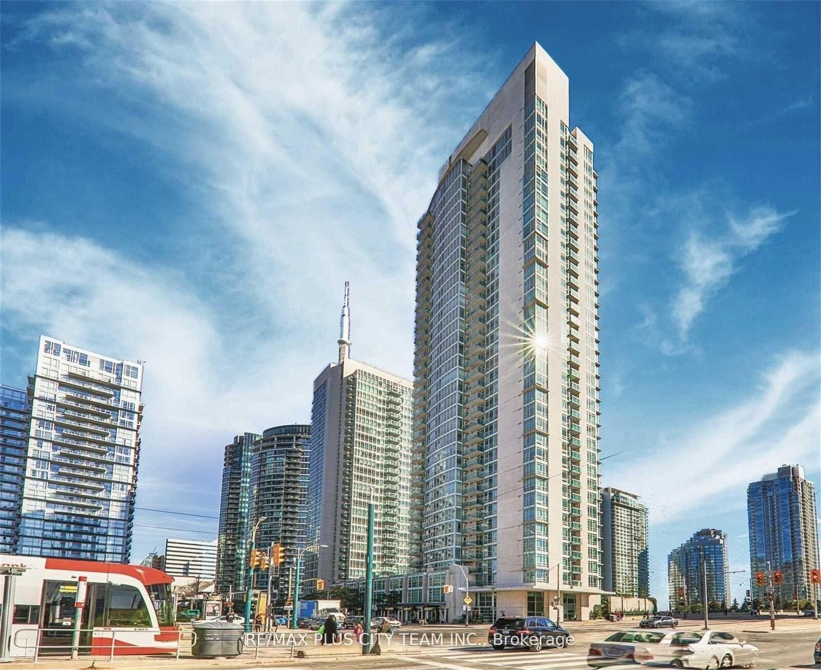 Property Photo:  381 Front Street W 3011  ON M5V 3R8 