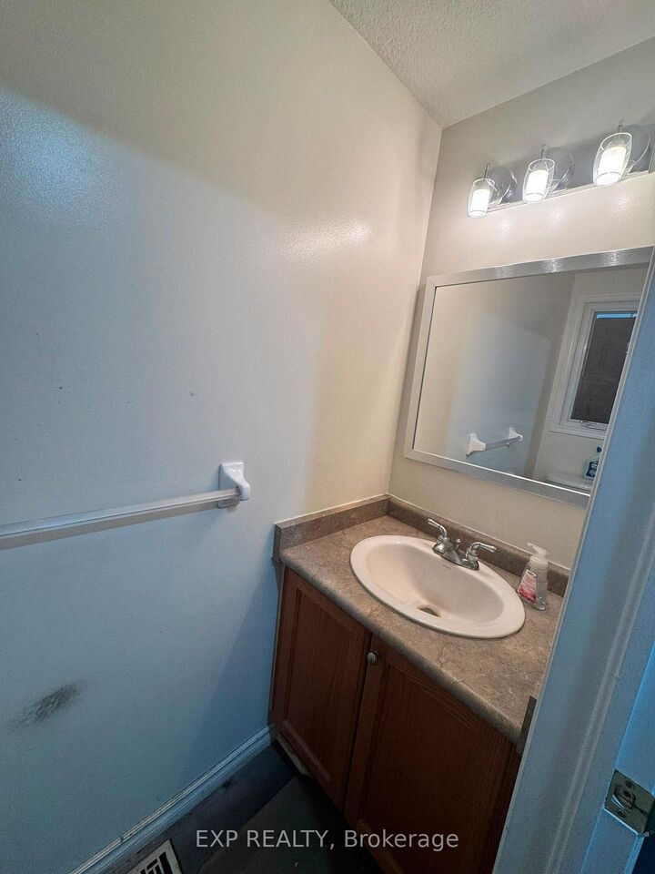 Property Photo: 717 Activa Avenue ON N2E 4E1