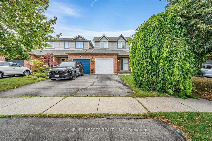 Property Photo:  21 Bronte Court  ON L9H 7N2 