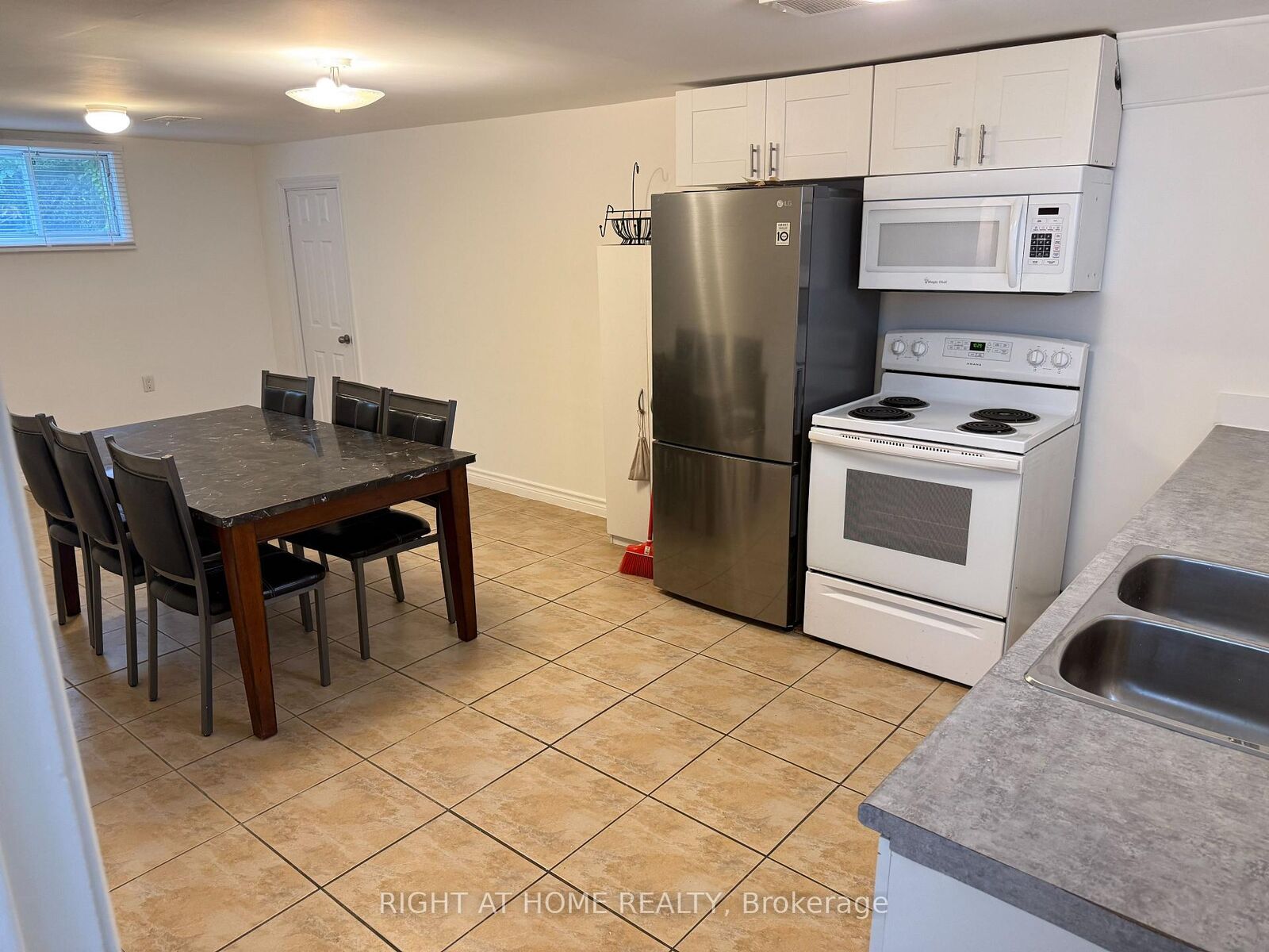 Property Photo:  24 Morgan Avenue  ON L3T 1R1 