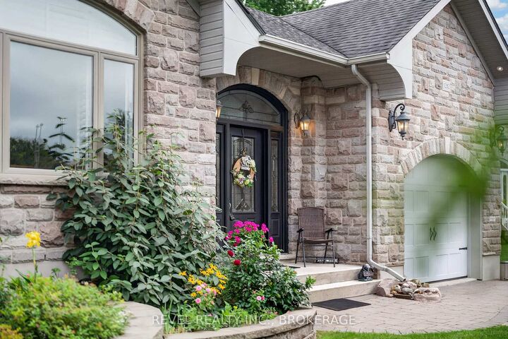 Property Photo:  1282 Matias Court  ON K7P 0C3 