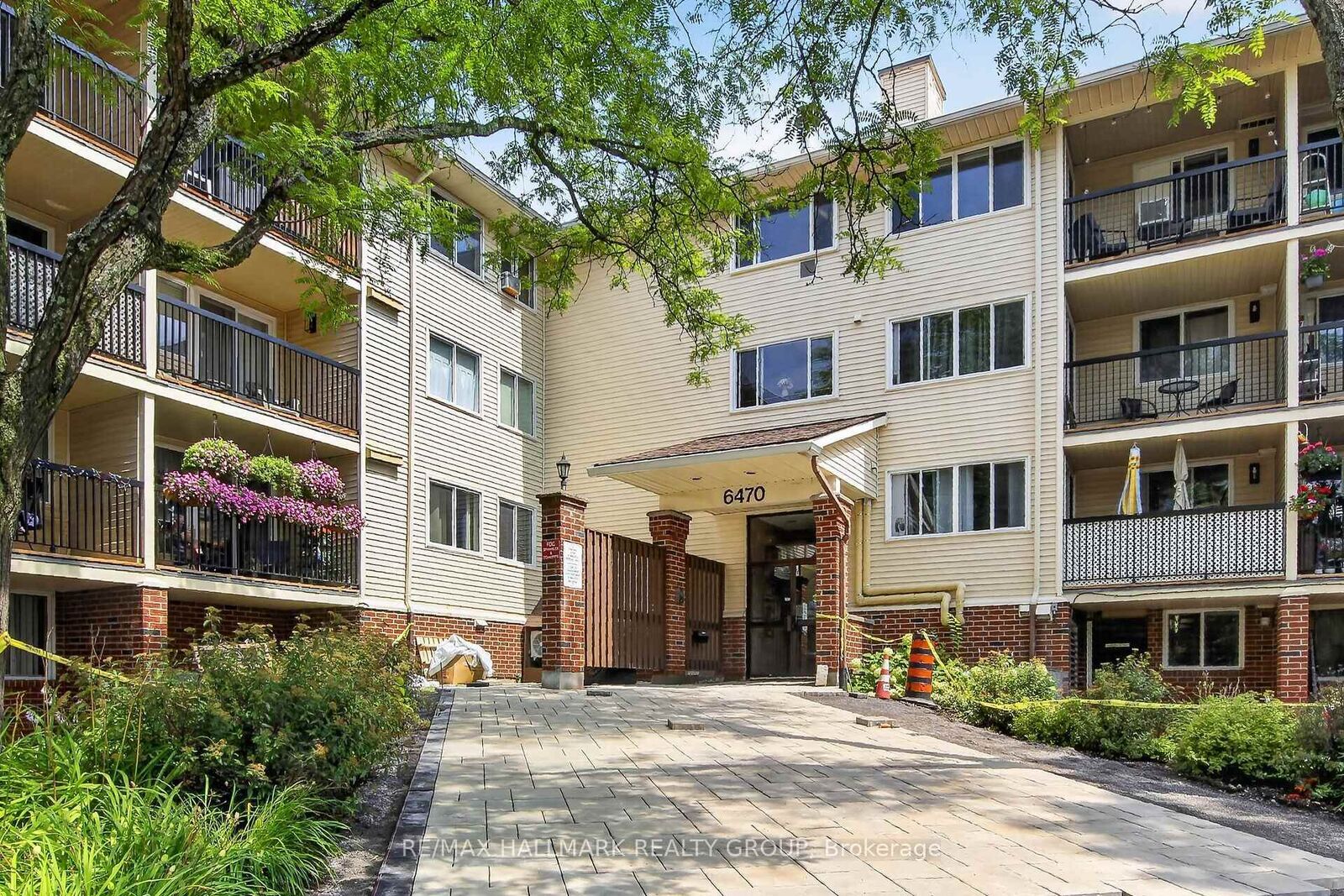Property Photo:  6470 Bilberry Drive 306  ON K1C 4P1 