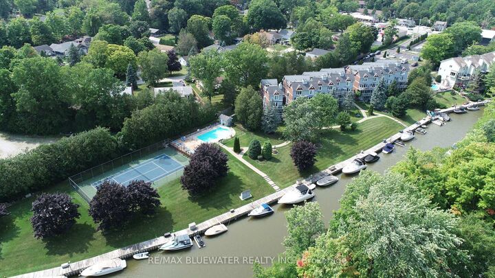 Property Photo: 48 Ontario Street S 7 ON N0M 1T0