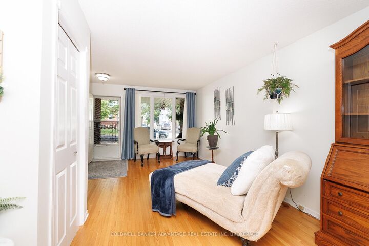 Property Photo:  11 Woodland Drive  ON L3C 7C9 