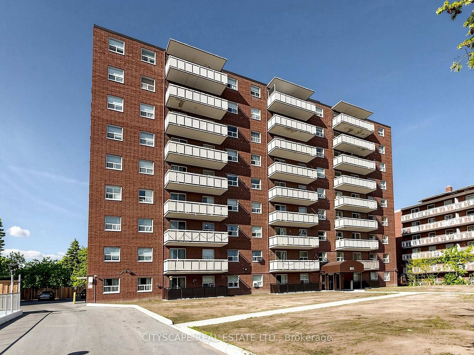 Property Photo:  851 Queenston Road 708  ON L8G 1B4 