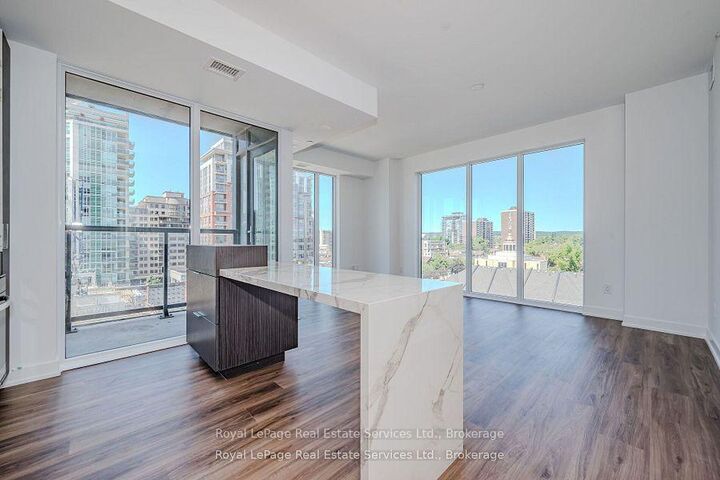 Property Photo: 370 Martha Street 610 ON L7R 2P7