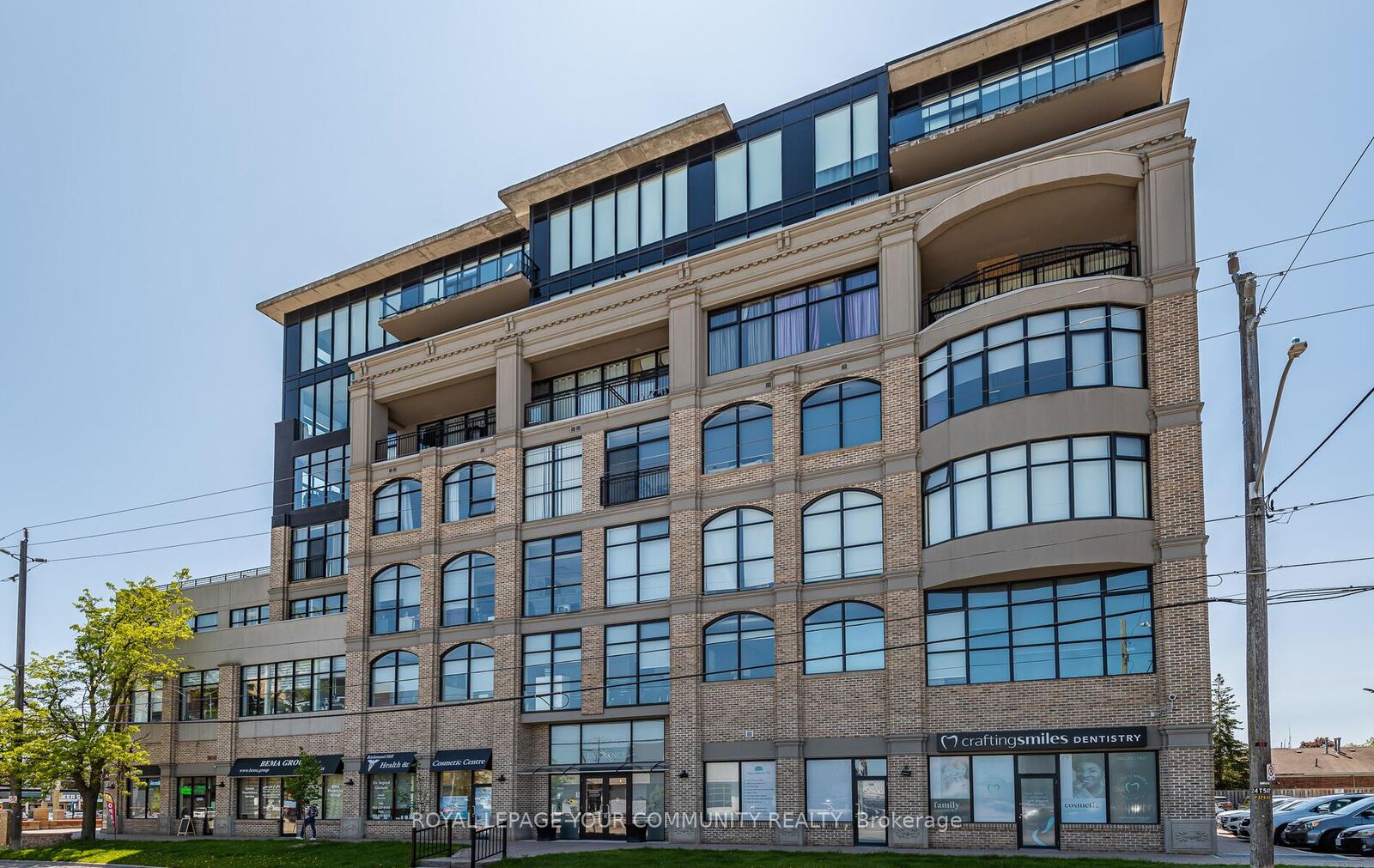 Property Photo:  10376 Yonge Street 704  ON L4C 3B8 