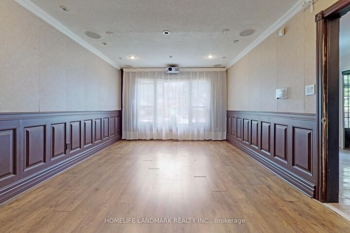 Property Photo:  69 Windrush Trail  ON M1C 3Z9 