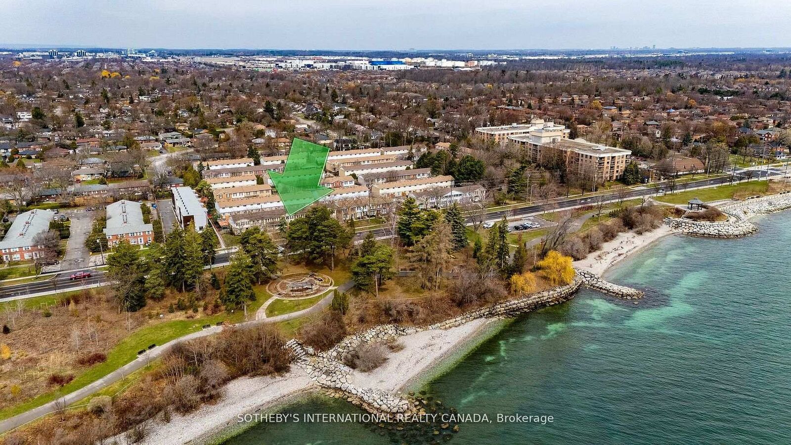 Property Photo:  5475 Lakeshore Road 113  ON L7L 1E1 