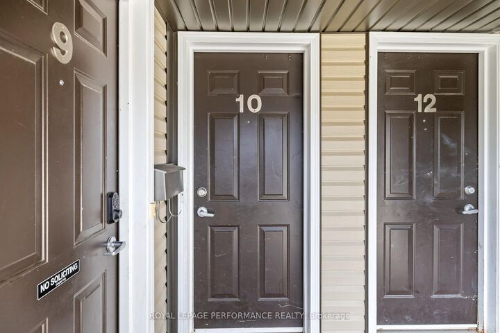 Property Photo:  2224 Marble Crescent 10  ON K4K 0G9 