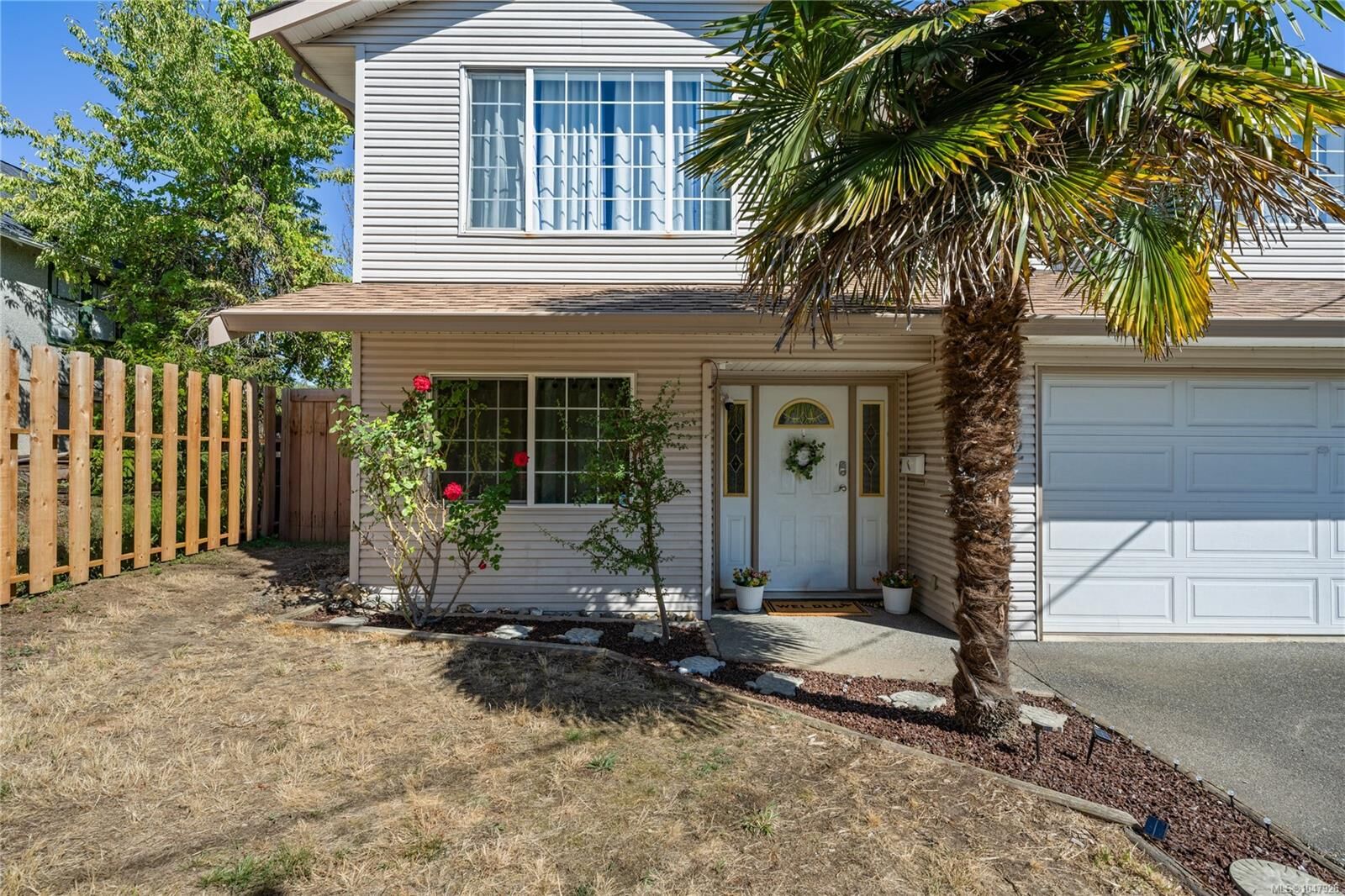Property Photo:  632 Howard Ave  BC V9R 3S7 