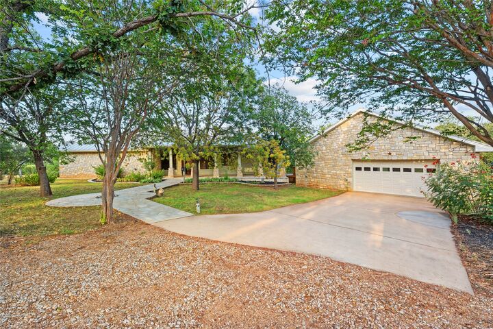 Property Photo:  1118 Rustic Lane  TX 78669 