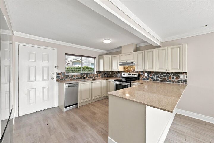 Property Photo:  40327 Diamond Head Road 2  BC V8B 0J2 