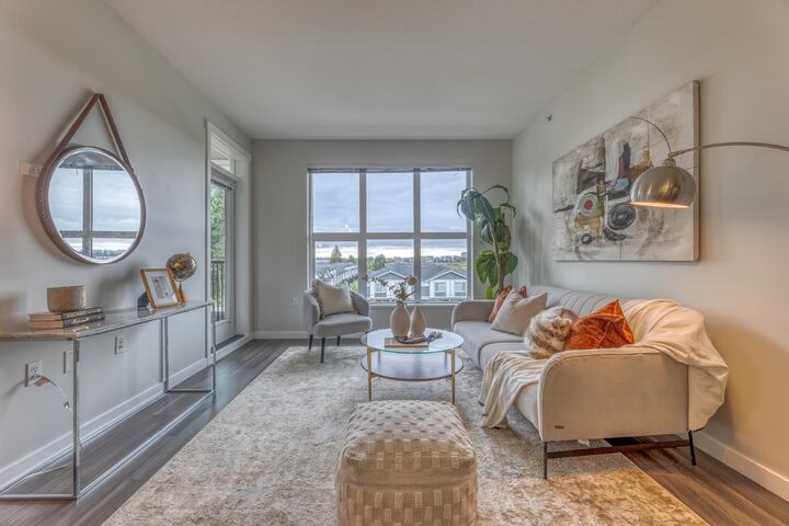 Property Photo: 9551 Alexandra Road 436 BC V6X 0S6