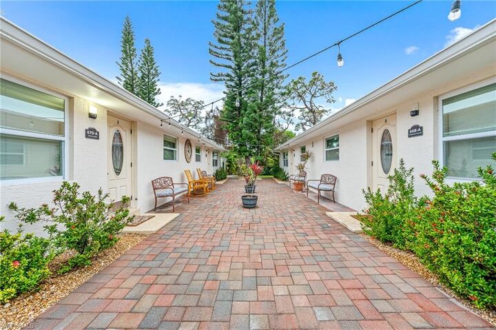 Property Photo: 668 97th Ave N FL 34108