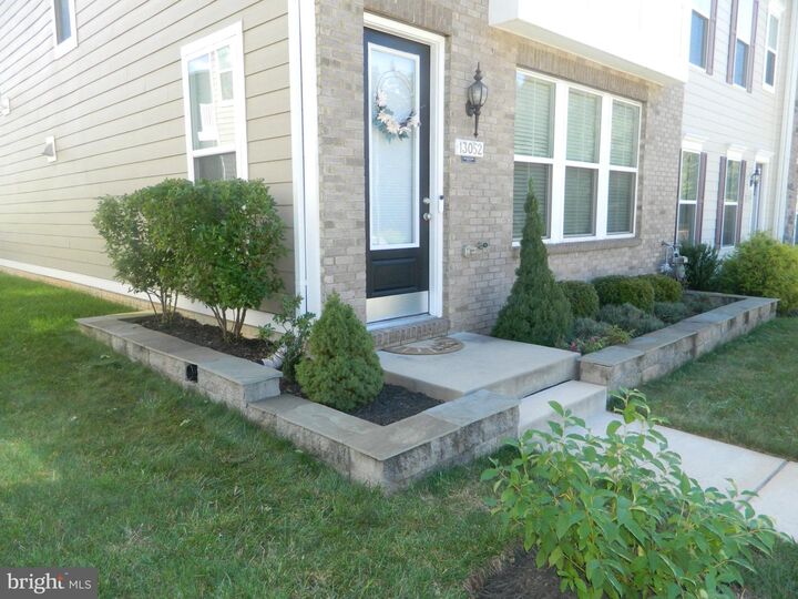 Property Photo:  13052 Jessica Grove Place  VA 22192 