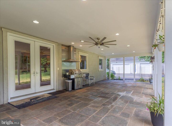 Property Photo: 5202 Chase Lane VA 22728