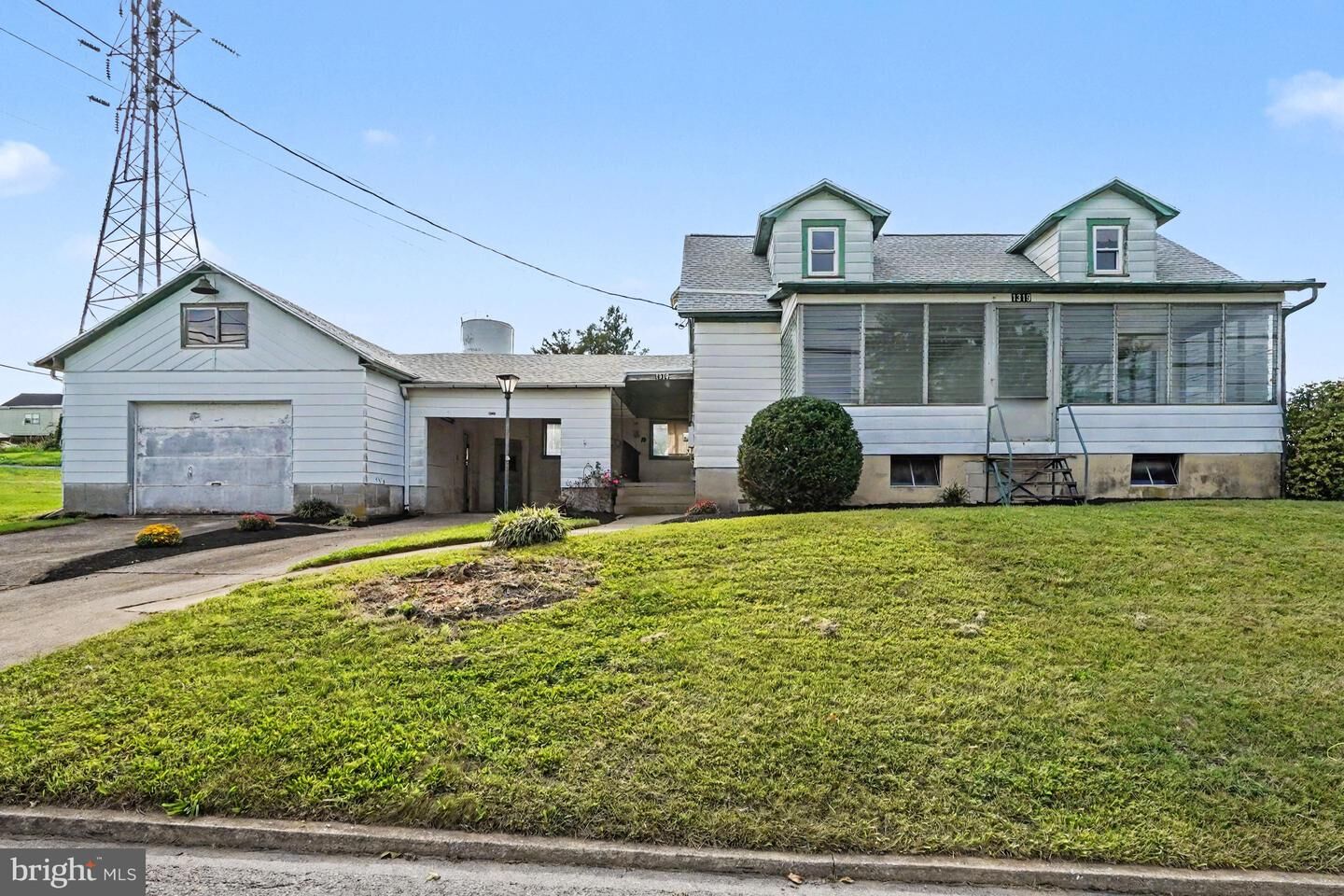 Property Photo:  1319 Main Street  PA 17113 