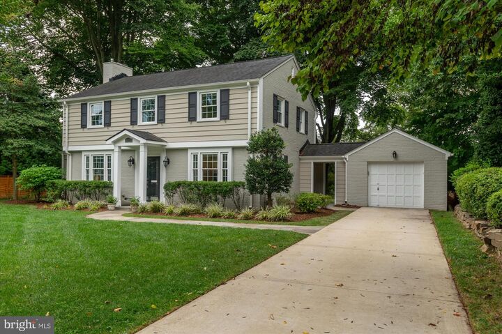 Property Photo:  9616 W Bexhill Drive  MD 20895 