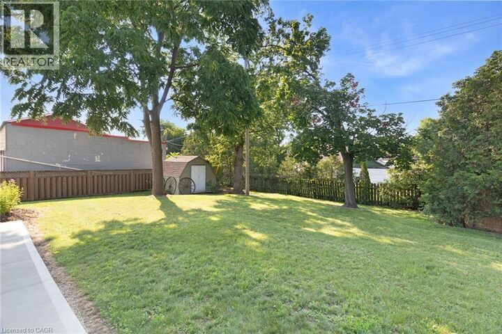 Property Photo:  24 Pine Street  ON N4B 1N6 