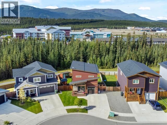 Property Photo:  16 Iskoot Crescent  YT Y1A 0P5 