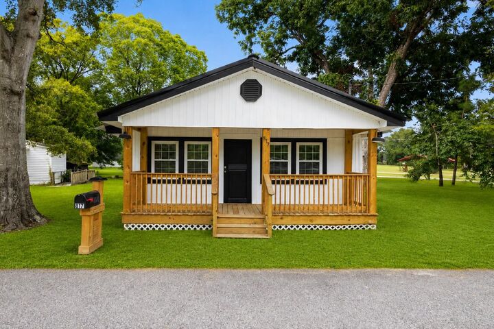 Property Photo:  817 Simmons St.  SC 29571 