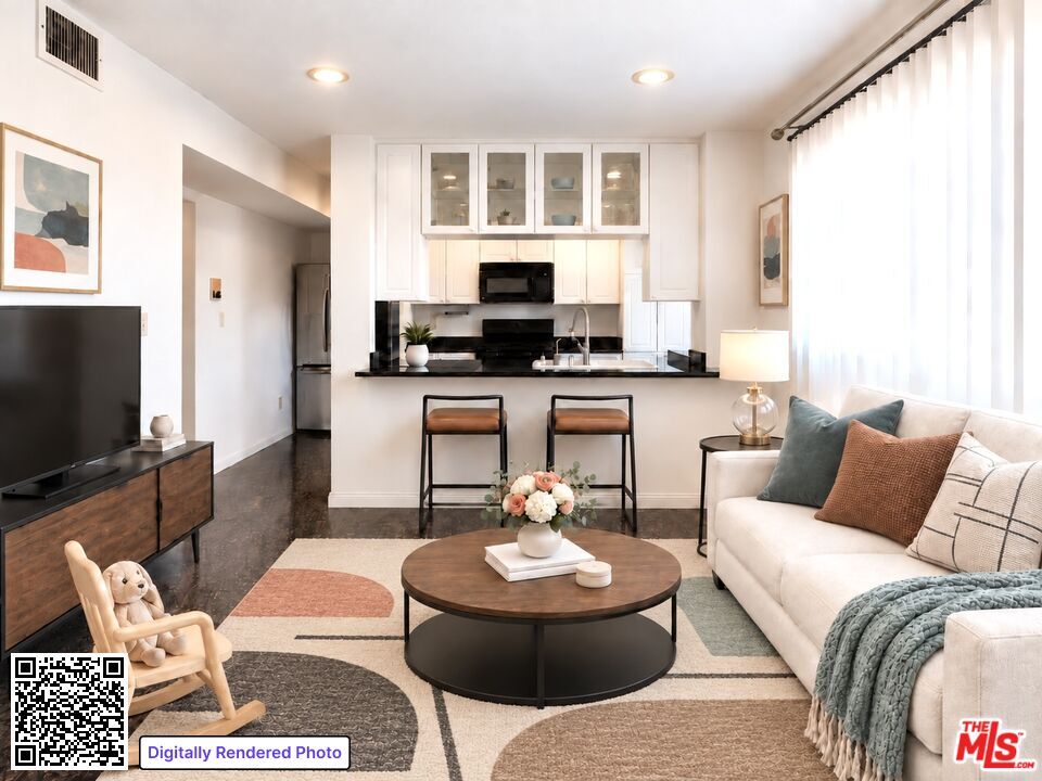 Property Photo:  15149 Magnolia Blvd, Unit D  CA 91403 