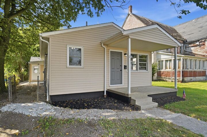 Property Photo:  7 Maple Street  OH 43128 