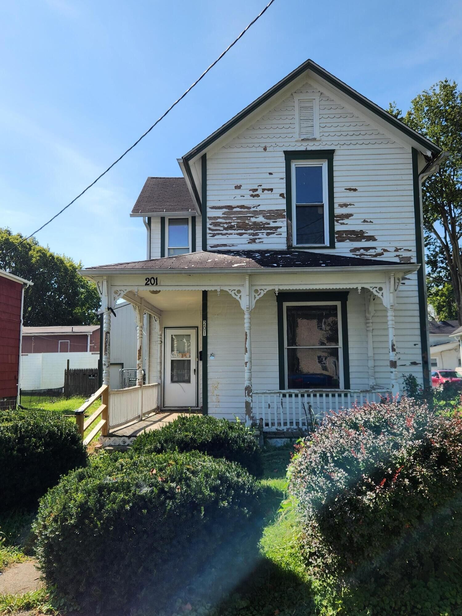 Property Photo:  201 Maholm Street  OH 43055 