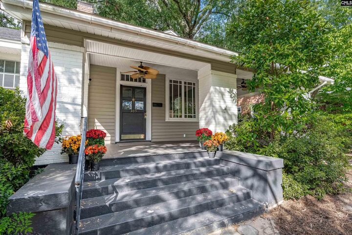 Property Photo:  305 Saluda  SC 29205 