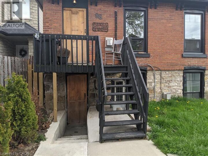 Property Photo:  98 West Avenue North Lower  ON L8L 5C3 