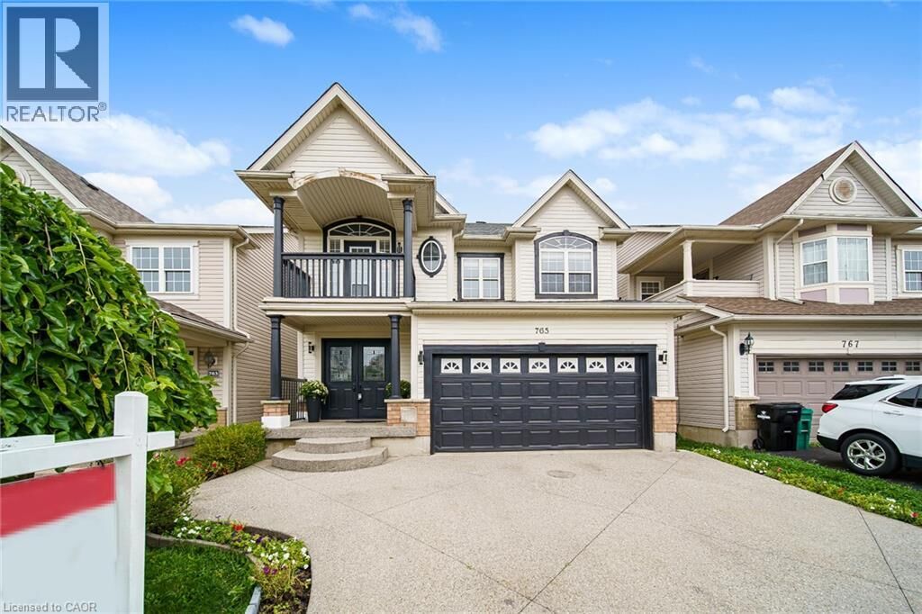 Property Photo:  765 Brandenburg Boulevard  ON N2T 2W9 