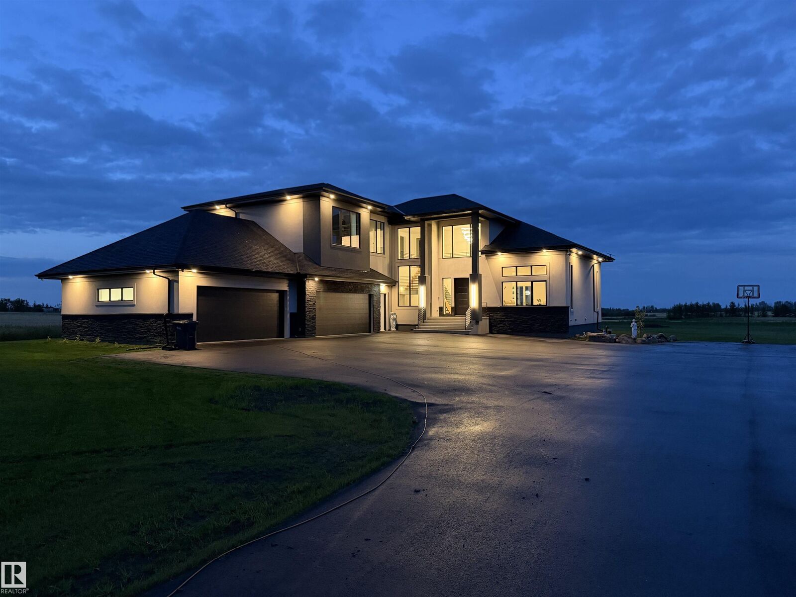 Property Photo:  55017 Rge Road 254  AB T8T 0T2 