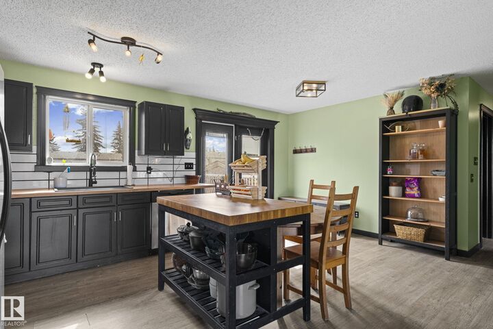 Property Photo:  34 Spruce Meadow Lane  AB T0A 0K0 