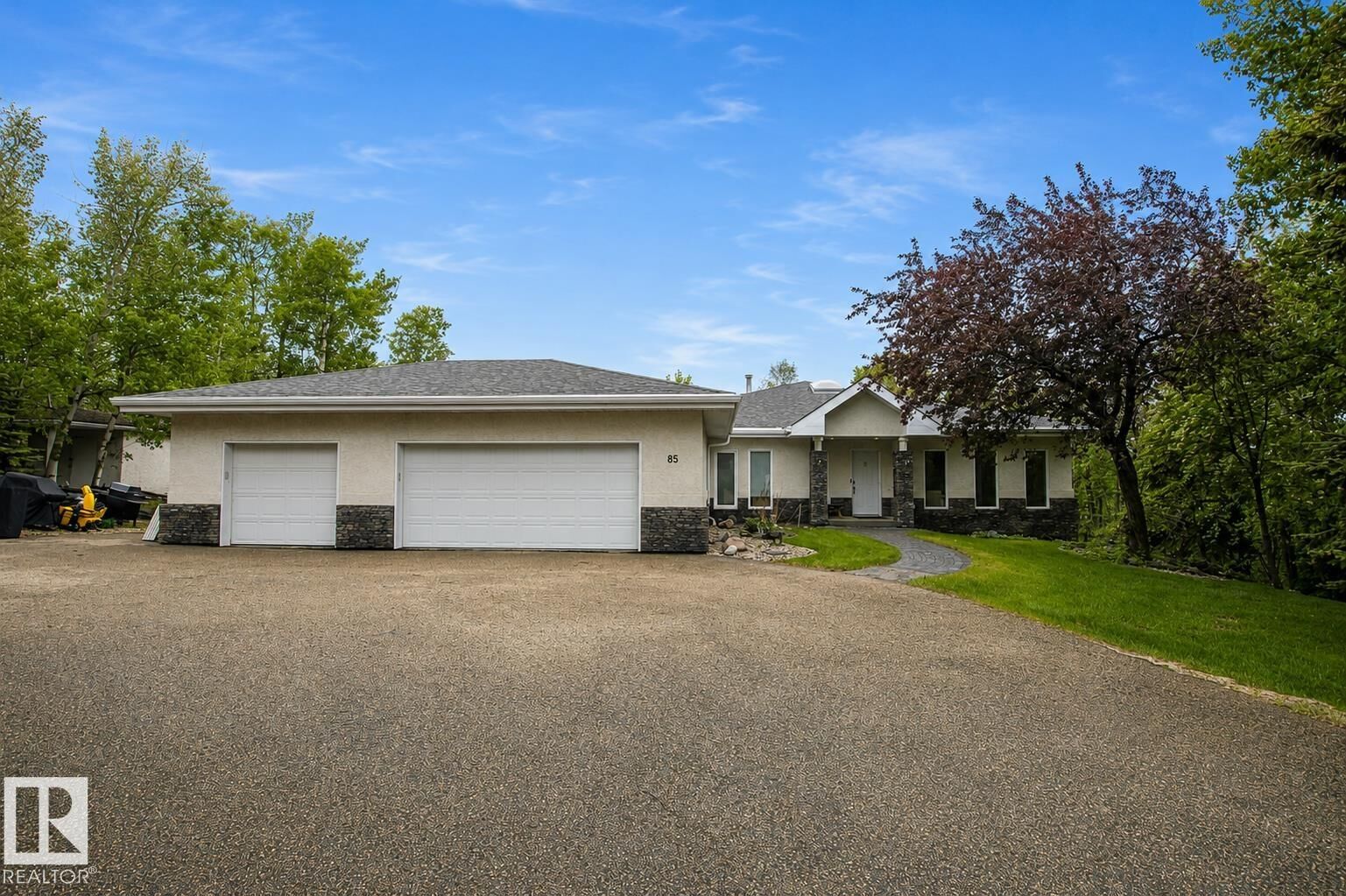 Property Photo:  52258 Rge Road 231  AB T8B 1M8 
