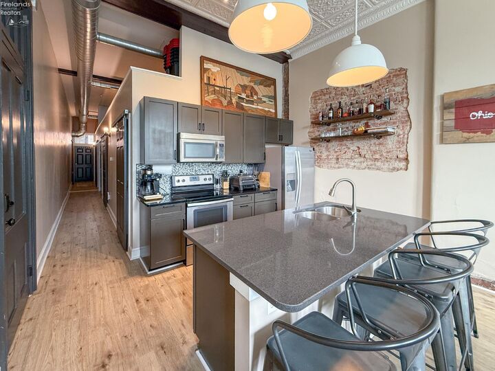 Property Photo:  140 S Washington Street 1/2 B  OH 44883 