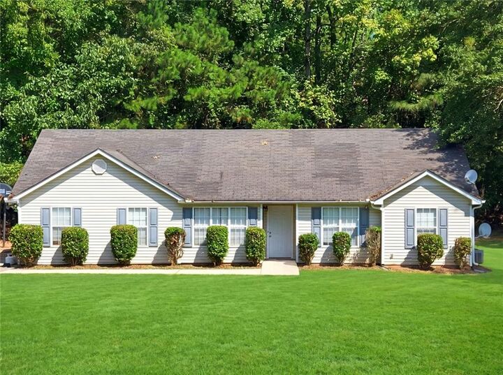 Property Photo:  25 Mountainview Drive  GA 30016 