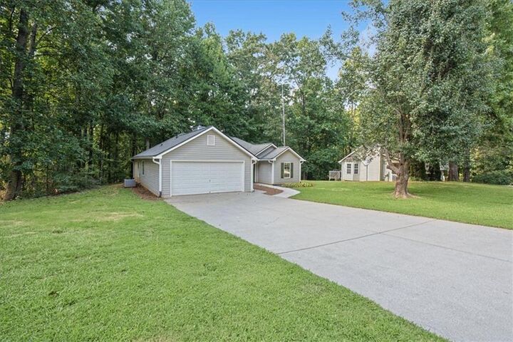 Property Photo:  176 Chipper Lane  GA 30153 