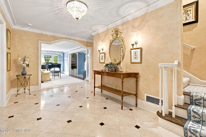 Property Photo:  739 Lake Avenue  CT 06830 