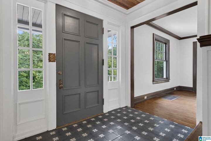 Property Photo:  428 Valley Road  AL 35206 