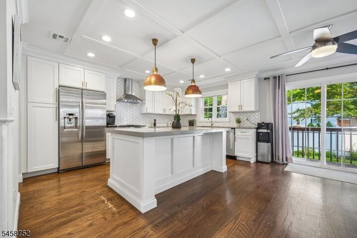 Property Photo:  9 Burnet Hill Rd  NJ 07039 