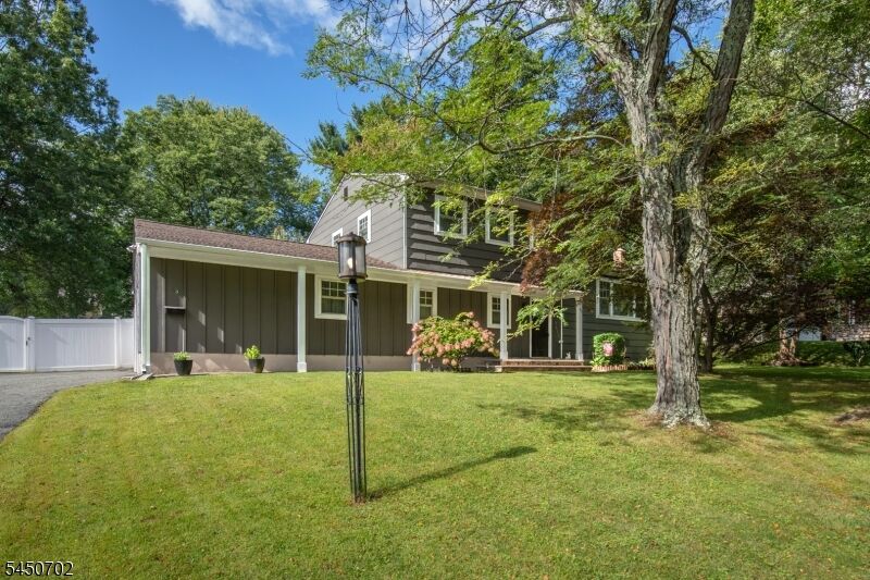 Property Photo:  43 Sandra Ln  NJ 07869 